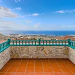 - 3 Bedroom House With Pool