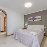 Σπίτι διακοπών - 3 Bedroom House With Pool