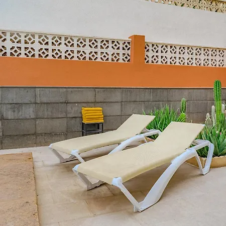 Holiday home - 3 Bedroom House With Pool Chayofa