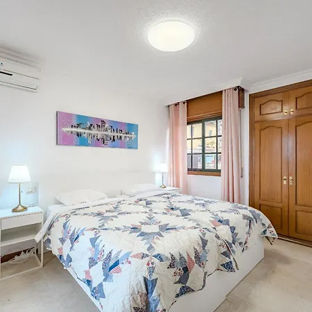 - 3 Bedroom House With Pool 度假居