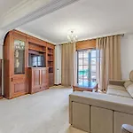 Prázdninový dům - 3 Bedroom House With Pool *
