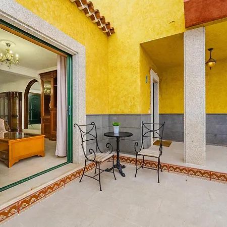 - 3 Bedroom House With Pool * Chayofa