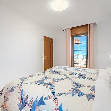 - 3 Bedroom House With Pool